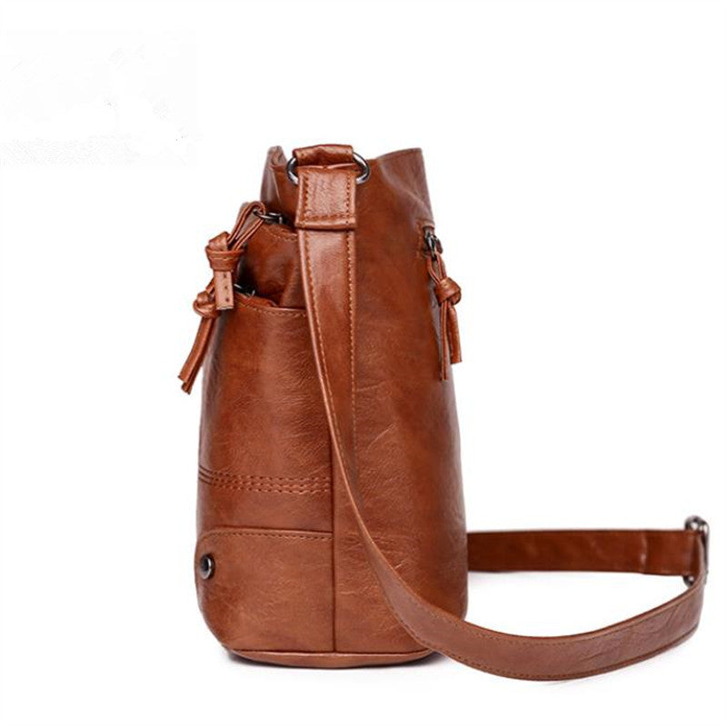 Bolsa de Couro Transversal  -  Frete Grátis